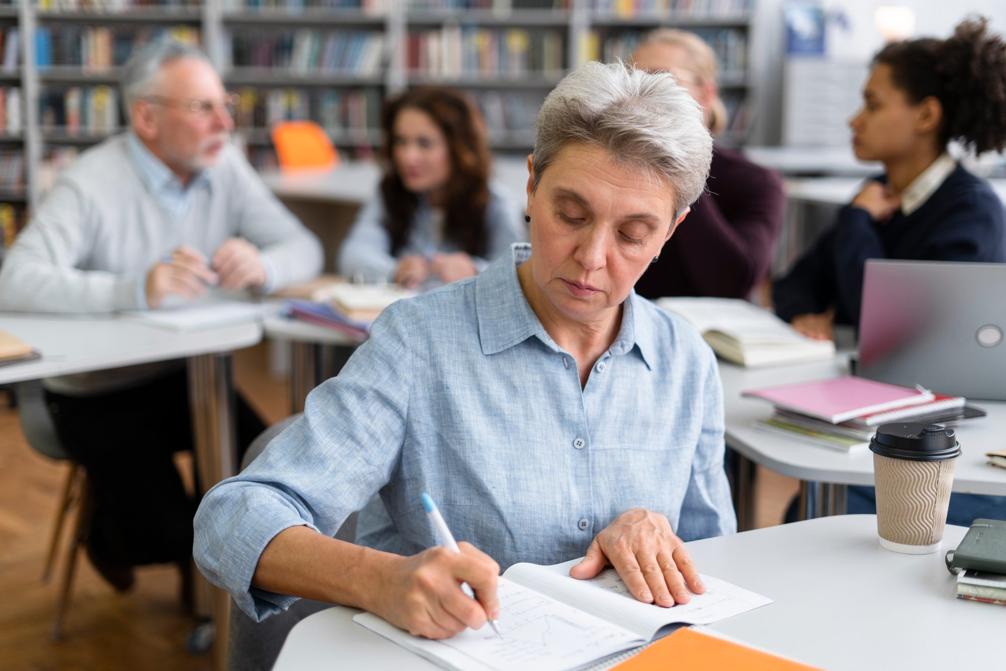 medium-shot-woman-writing-notebook medium-shot-woman-writing-notebook